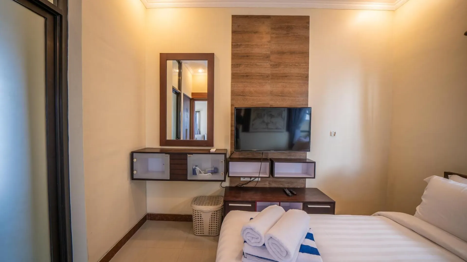 Padma Lodge Legian スミニャック インドネシア